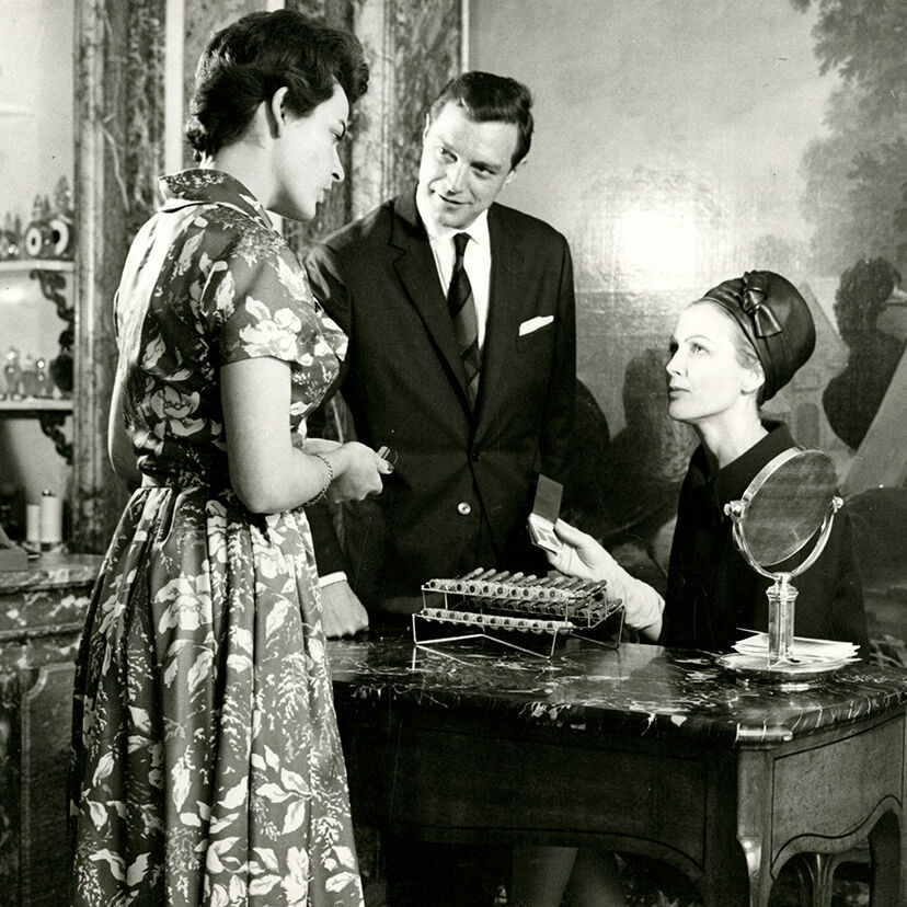 110 YEARS AGO, GUERLAIN DEDICATED THE CHAMPS-ÉLYSÉES AVENUE