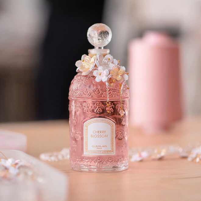 新版 GUERLAIN ゲラン ラブリー チェリー ブロッサム オードトワレ 35m