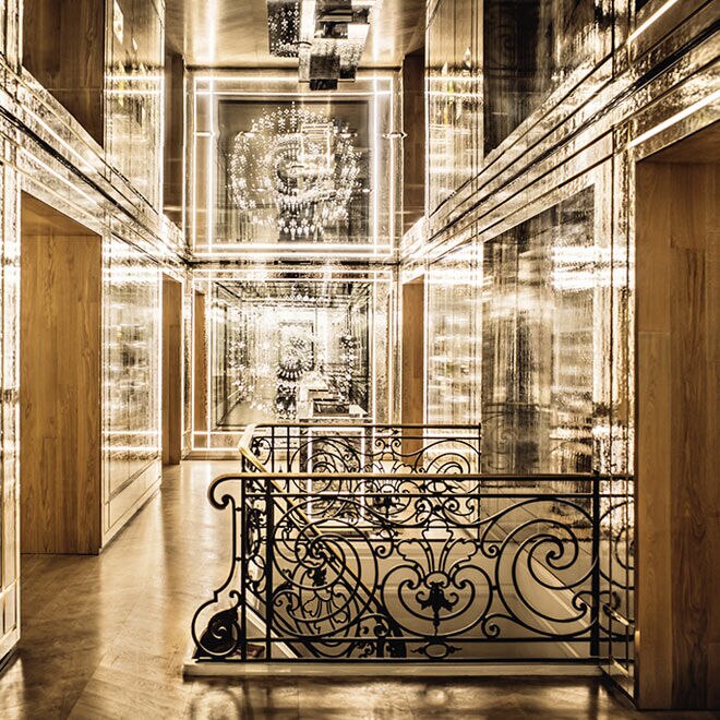 Герлен что за бренд. MAISON GUERLAIN SQUARE VISUAL 5. Герлен что за бренд фото. Герлен что за бренд-MAISON GUERLAIN SQUARE VISUAL 5. картинка Герлен что за бренд. картинка MAISON GUERLAIN SQUARE VISUAL 5. Сегодня под маркой Guerlain выпускаются парфюмерия и косметика класса люкс.