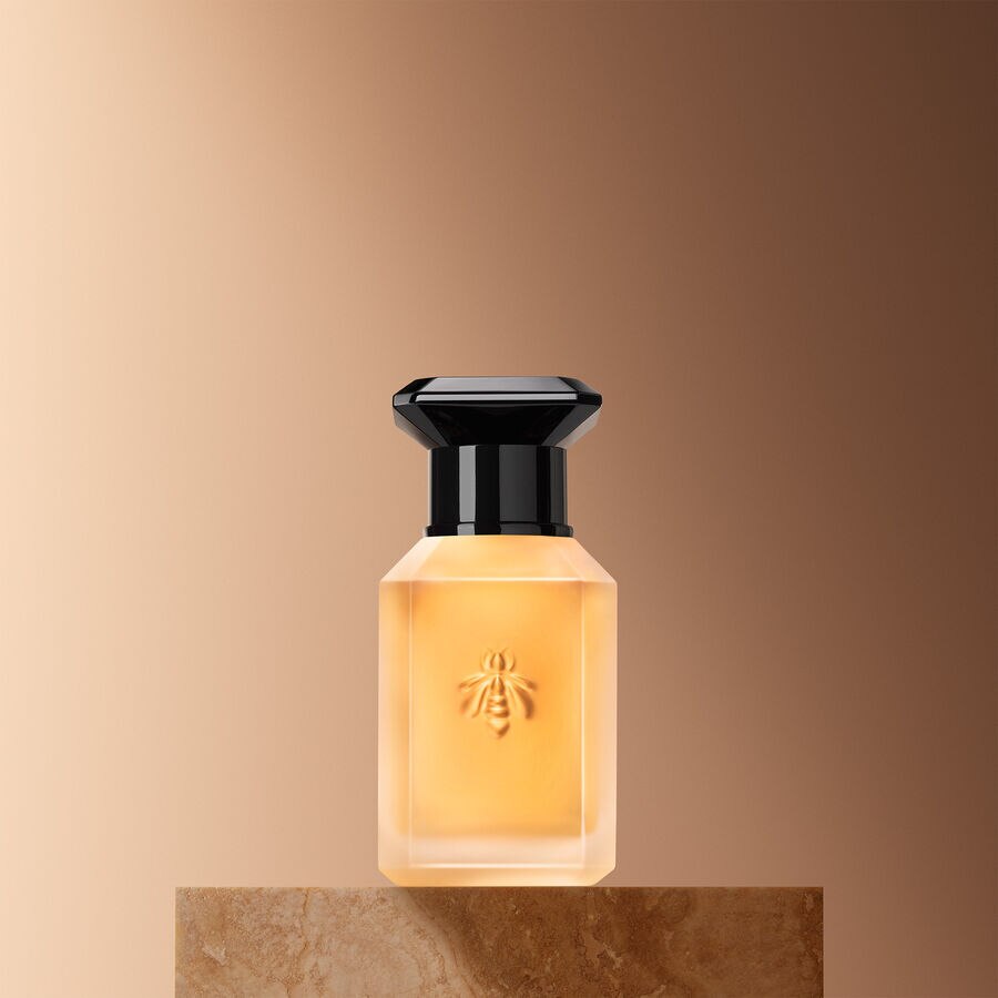 N&Eacute;ROLI OUTRENOIR &ndash; HAARPARFUM (See the picture 2/3)