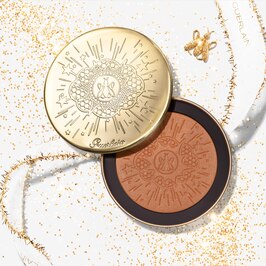 Terracotta Golden Bee Shimmery illuminating powder in limited edition