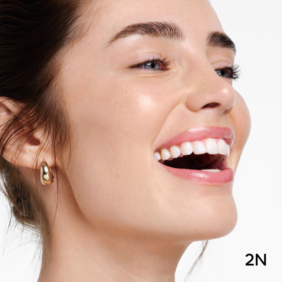 REJUVENATING RADIANCE FOUNDATION - 24H CARE & WEAR (See the picture 3/5)