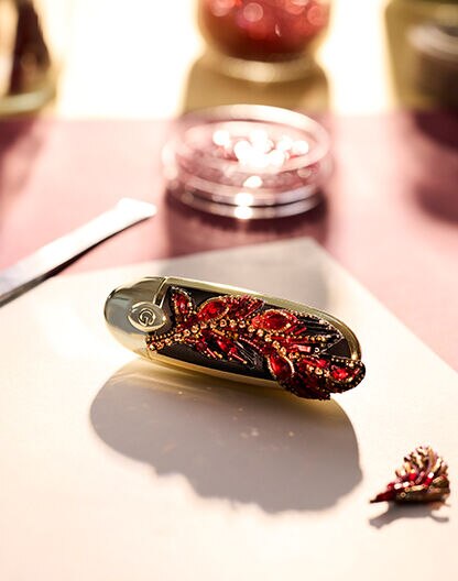 EXCEPTIONAL PIECE ⋅ ROUGE G MAJESTIC FEATHER ⋅ GUERLAIN