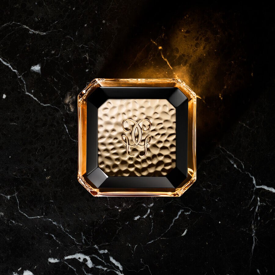 CUIR B&Eacute;LUGA &ndash; SAMMLERETUI (See the picture 3/3)