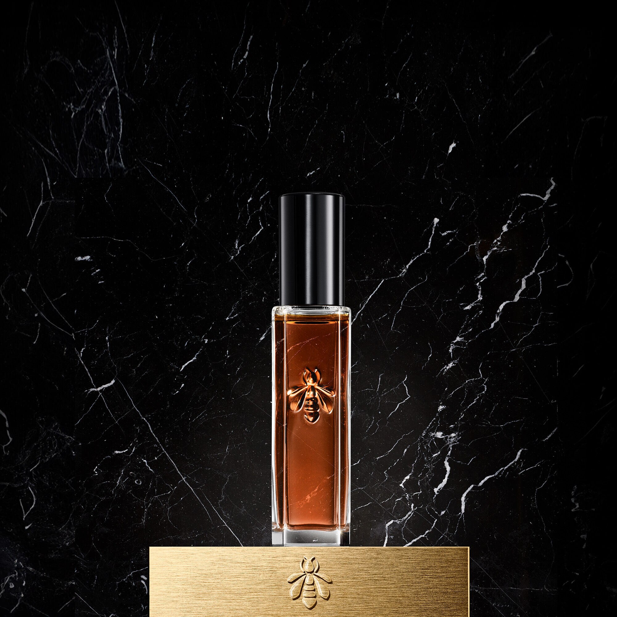 ファッションシーンで話題のこれから流行るブランド12選 La & L'Art Matière GUERLAIN ⋅ REFILLS THE — SAC FLACON THE ⋅ その他