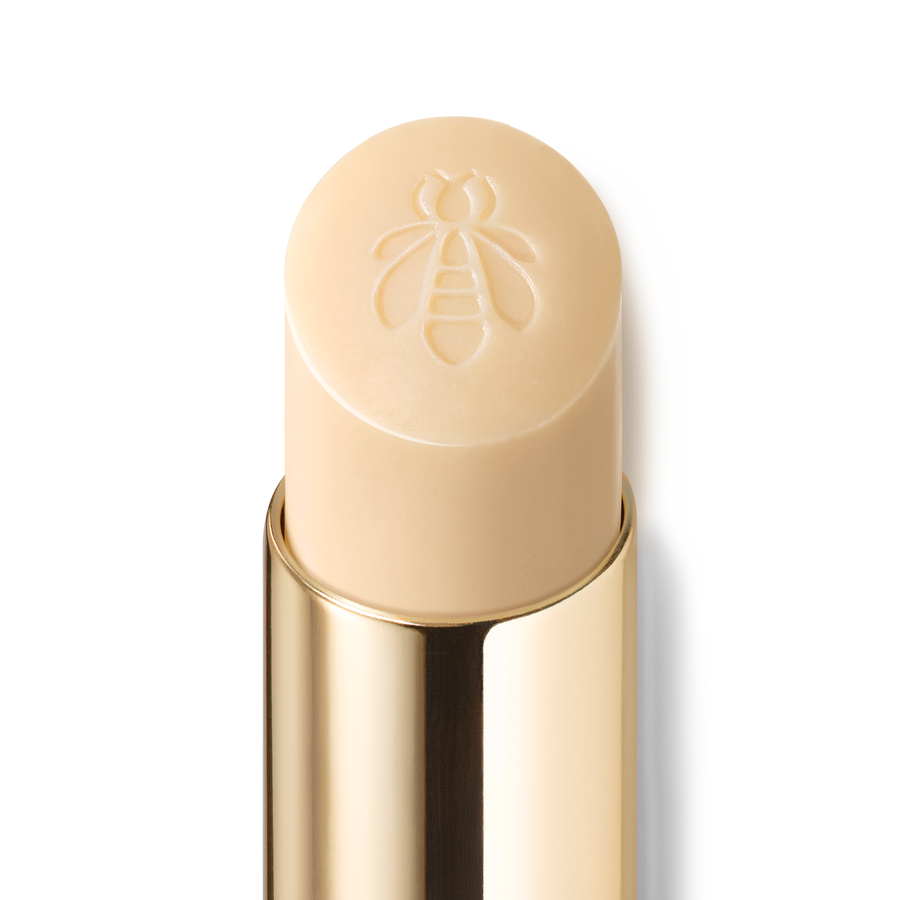 برايمر تجميلي للعناية بالشفاه، من مصادر طبيعية بنسبة 95% (انظر الصورة 3/4)