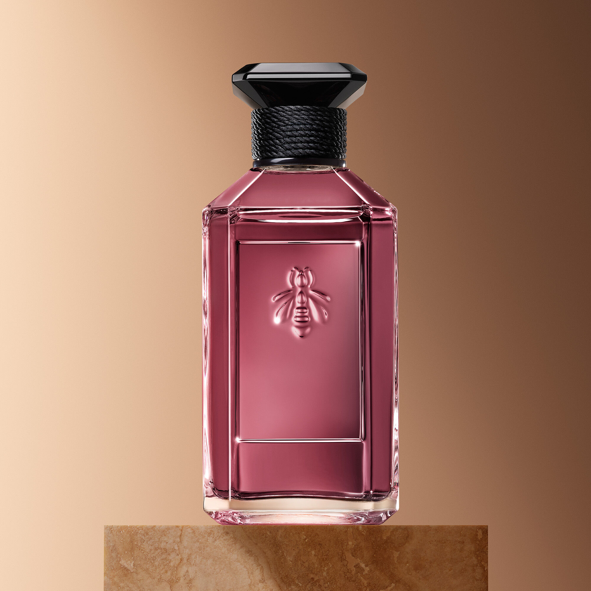 ゲラン　ラールエラマティエール サンタル パオロッサ　香水　100ml L'Art & La Matière ⋅ Santal Pao Rosa – Eau De Parfum ⋅ GUERLAIN