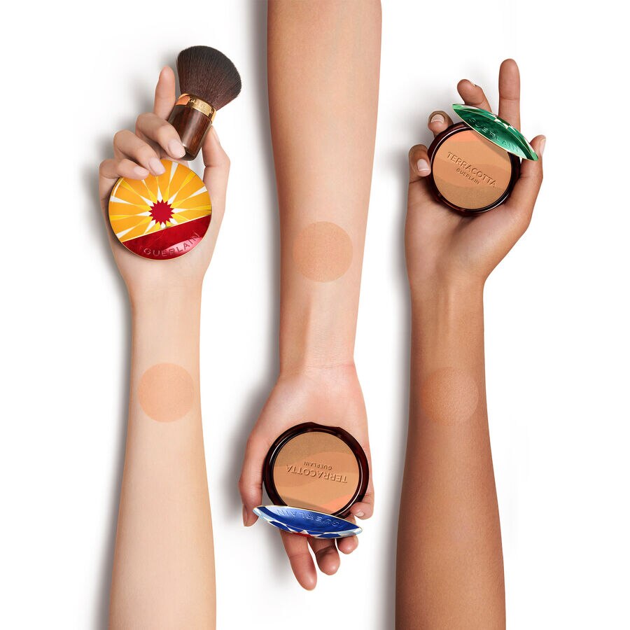 DER AUFFRISCHENDE PUDER F&Uuml;R EIN NAT&Uuml;RLICHES ERHOLTES AUSSEHEN &ndash; 96% INHALTSSTOFFE NAT&Uuml;RLICHEN URSPRUNGS (See the picture 5/5)