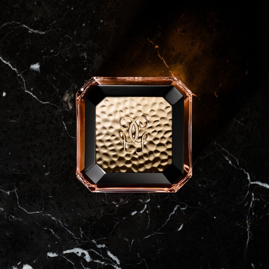 ANG&Eacute;LIQUE NOIRE &ndash; COLLECTOR CASE (See the picture 3/3)