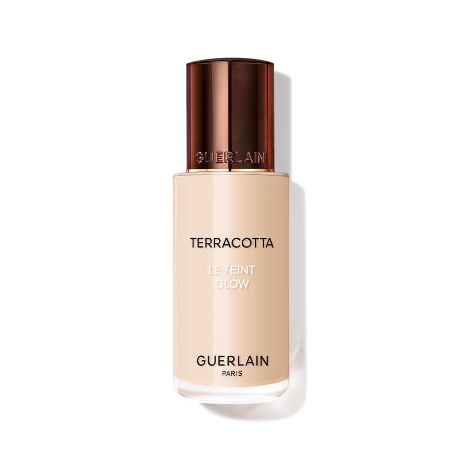 Fondotinta Chiaro Idratante Per Fotocamera - Base Perfetta Per Un Makeup Naturale E Luminoso