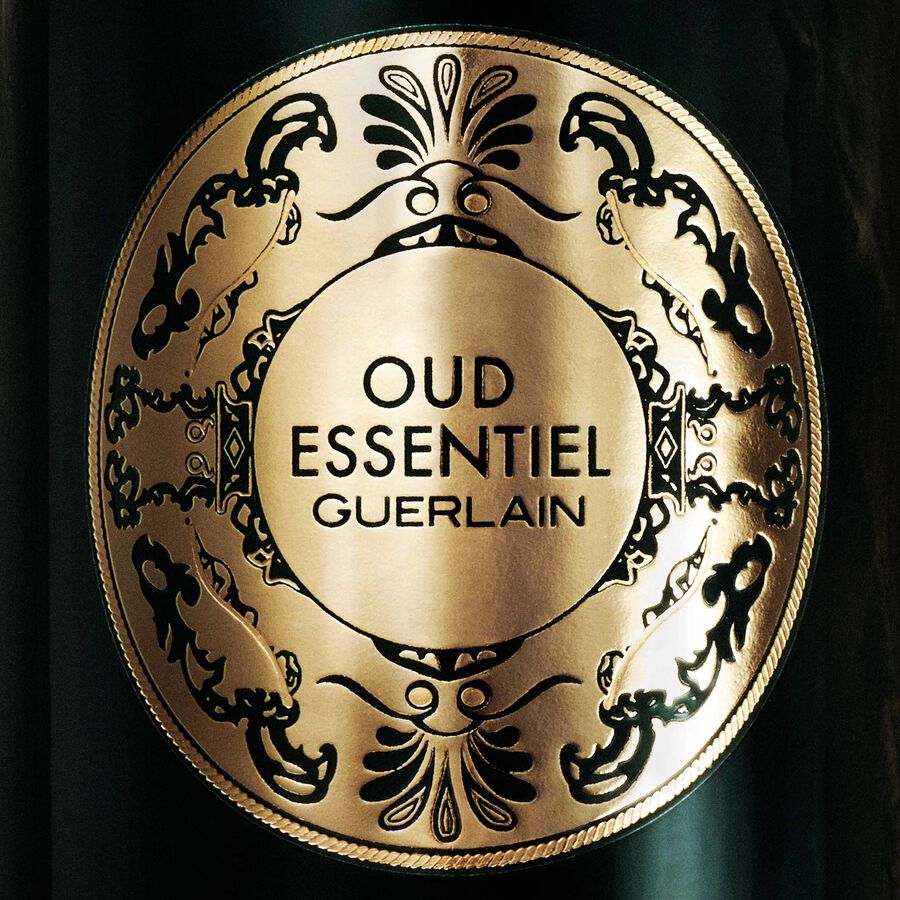Oud Essentiel - Eau de Parfum (Voir l'image 4/4)