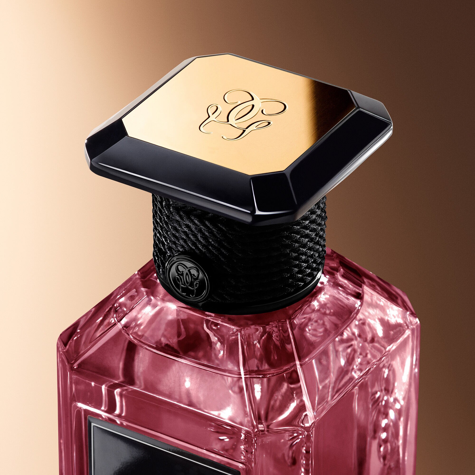 ⭐︎GUERLAIN ゲラン サンタル パオロッサ オーデパルファン 10ml ラール エ ラ マティエール ⋅ サンタル パオロッサ - オーデ
