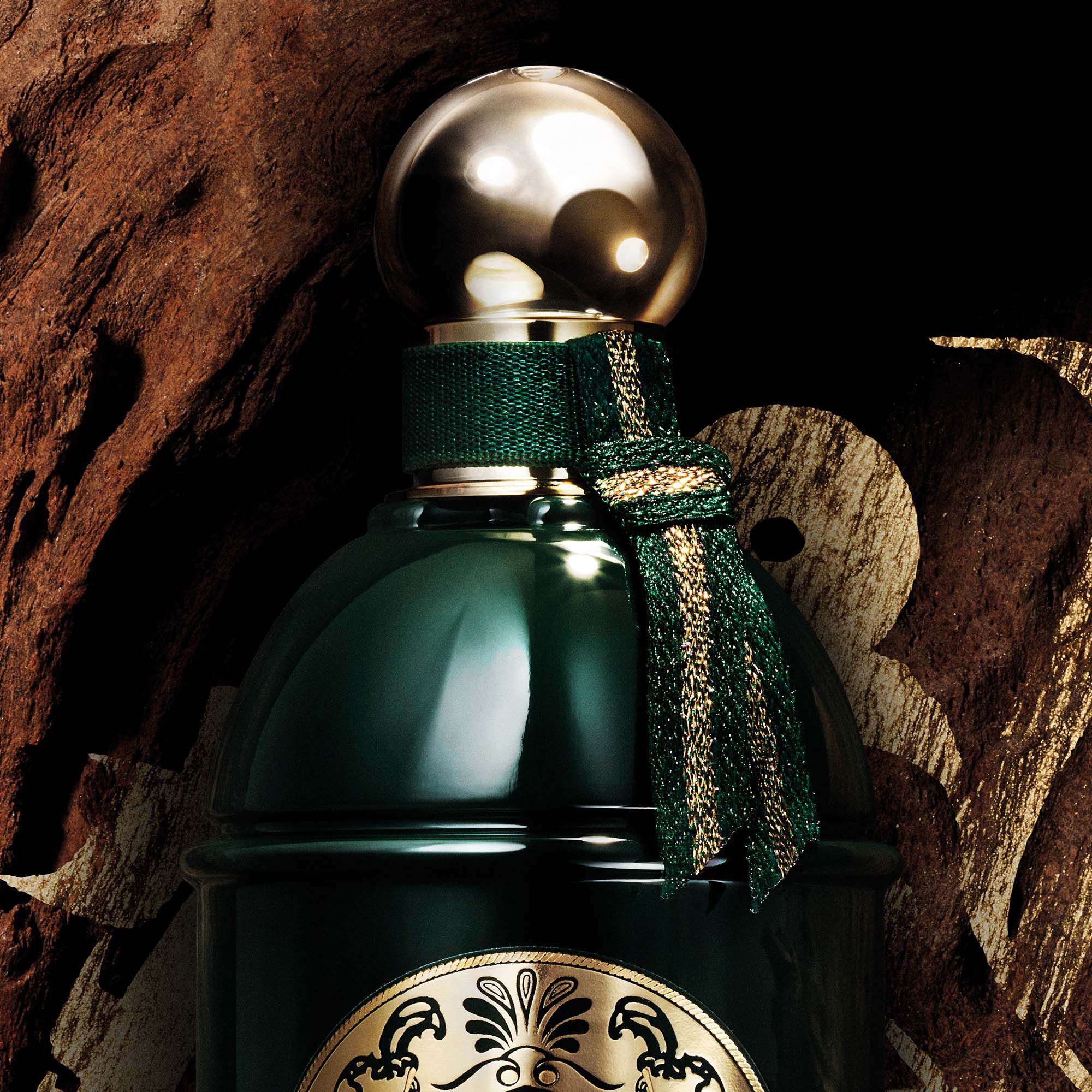 Les Absolus d'Orient ⋅ Oud Essentiel - Eau de Parfum ⋅ GUERLAIN