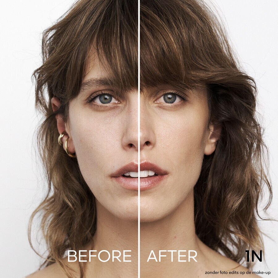 PERFECTIONERENDE FOUNDATION VOOR EEN NATUURLIJKE TEINT, MET EEN 24-UUR LANGHOUDEND KLEURRESULTAAT DAT NIET AFGEEFT (De foto bekijken 5/6)